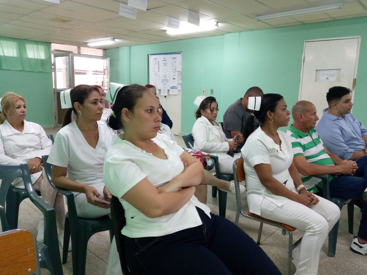 🚨Ahora: Asamblea de Balance de la Subdirección Clínico Quirúrgica del #HospitalGuevara se abordan los resultados de la actividad quirúrgica en el 2026 #CubaPorLaVida #LasTunas <a href="/MINSAPCuba/">Ministerio de Salud Pública de Cuba</a> <a href="/gobiernotunas/">Gobierno Provincial de Las Tunas</a> <a href="/LorenzoOsbel/">Osbel Lorenzo</a> <a href="/YelenysLasTunas/">Yelenys Tornet Menéndez</a> <a href="/DtorDgsTunas/">Director General de Salud Las Tunas</a> <a href="/DirGestionTunas/">Directora de Gestión Sanitaria DGS Las Tunas</a> <a href="/cuadrosdgsltu/">Cuadros DGSLasTunas</a>