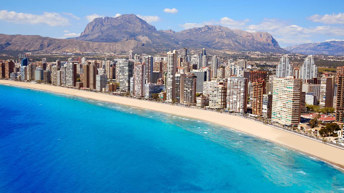 AMTSolyPlaya's tweet image. 👀¿Sabías que..

Benidorm municipio perteneciente a la #AMT bate récord. Este año ha superado la barrera de los 3 millones de visitantes, es un 7,7% más que el año anterior.

#TurismoSostenible #TurismoResponsable #Ecoturismo