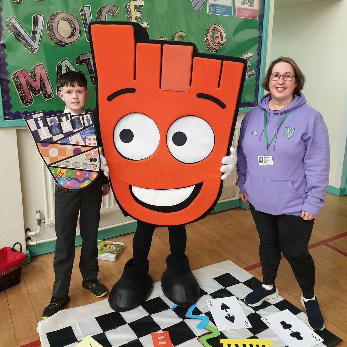 AngusCouncil's tweet photo. @BirkhillPrimary is celebrating after pupil Oscar was the winners of @livingstreets WOW badge design competition. Oscarโs design will be used as the January WOW badge and shared with more than 2,000 schools across the UK.
Read more at https://t.co/iYNwpGqm7C
#WalkToSchool https://t.co/xLbHDyNhCf