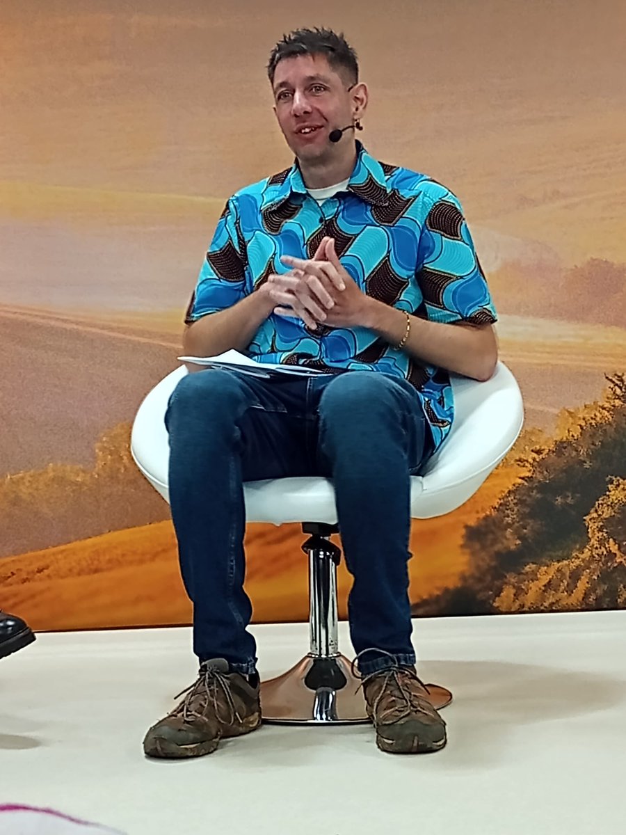 Ian M Packham tweet media