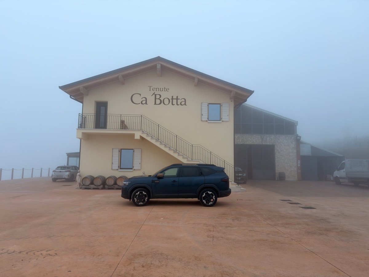 CaBottaVini's tweet photo. Lost in the clouds today at Tenute Ca’ Botta 🌫️🍇
Our Valpolicella hills are dreaming in mist— Pure magic in every sip! 😊
Come join the dream—book a guided tour &amp; tasting with us!
https://t.co/Rsa4Emr7yV
#ItalianWine #Valpolicella #WineTour https://t.co/tYnegbPk4O