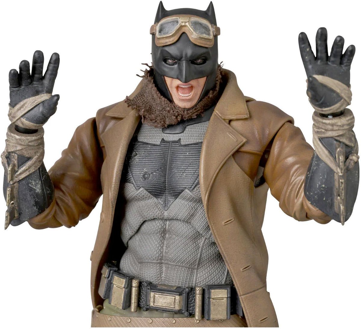 preterniadotcom's tweet photo. Medicom MAFEX DC Knightmare Batman is in stock at HLJ (¥12,160) - https://t.co/ac5Wib9Fat https://t.co/edLsqbIefw