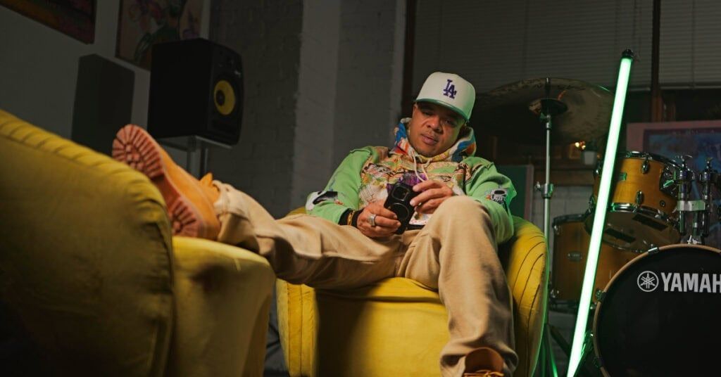 Now Entertainment tweet media