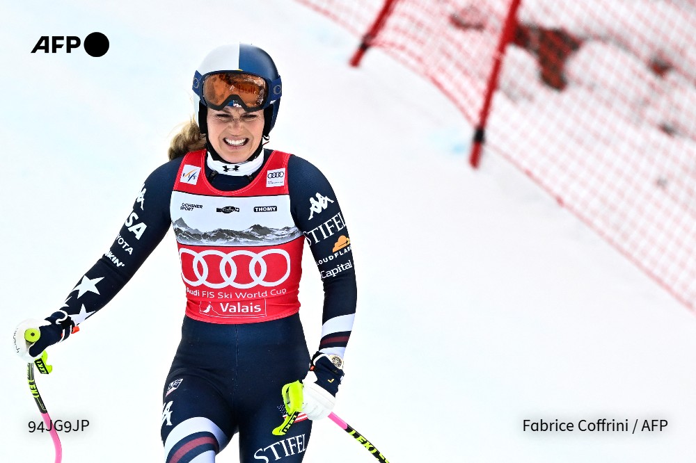 AFP's tweet photo. #UPDATE ⛷️ 🇨🇭 🇺🇸 US skiing great Lindsey Vonn insisted on Friday that her dream of competing at the Winter Olympics starting next week was "not over" despite a crash during the Crans-Montana downhill ➡️ https://t.co/DM7QwNeGz2 https://t.co/hz9iFfIKcf