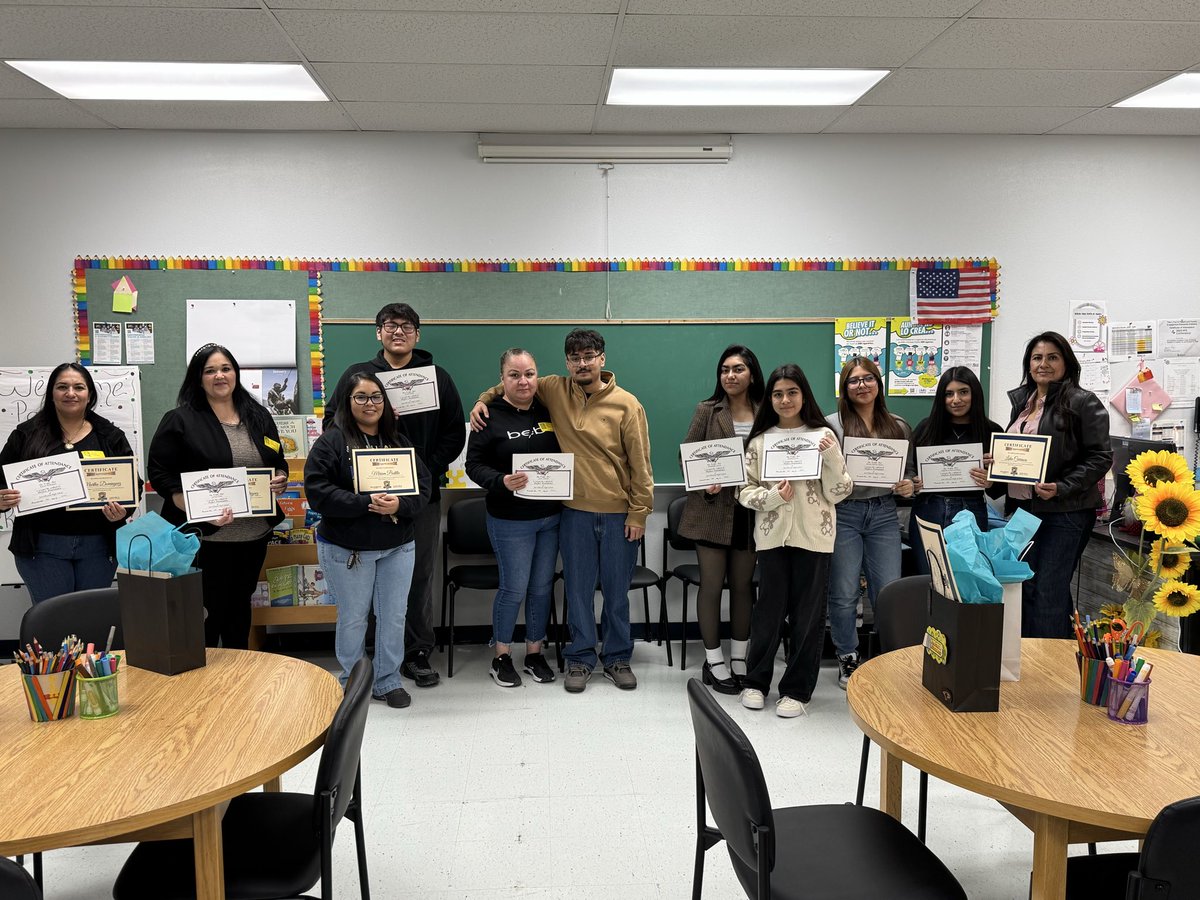 Laura I. Silva tweet media