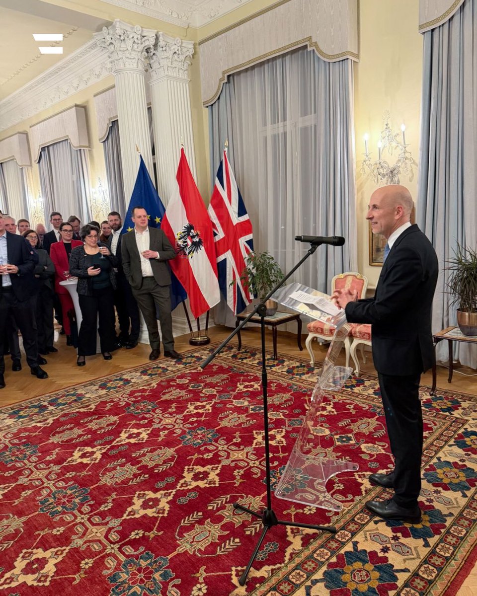 Austrian Embassy London tweet media