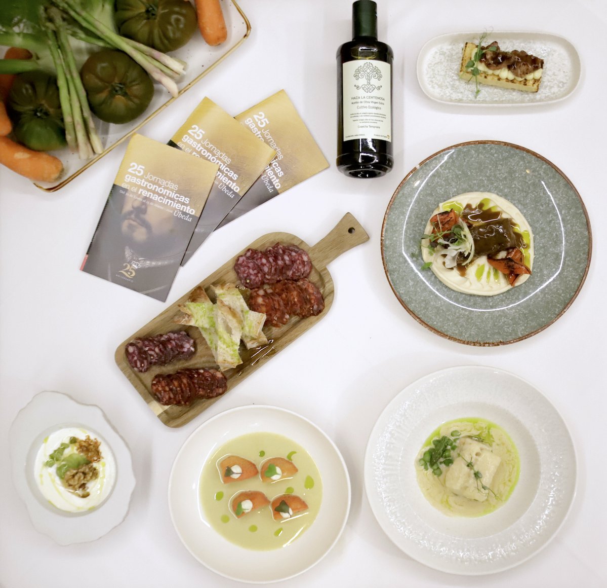 🍽️ #𝗠𝗘𝗡𝗨́ | Comienzan las 25 Jornadas Gastronómicas en el Renacimiento de Úbeda, a través de un espectacular menú que puedes degustar en el Restaurante Virentia del 30 de enero al 8 de febrero, con el #AOVE Haza La Centenosa.

ℹ Más información⤵⤵
gastronomiarenacimiento.wordpress.com/2026/01/30/res…