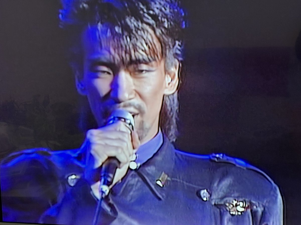 昔の玉置浩二が真空ジェシカ川北に見える病気になってしまった。。