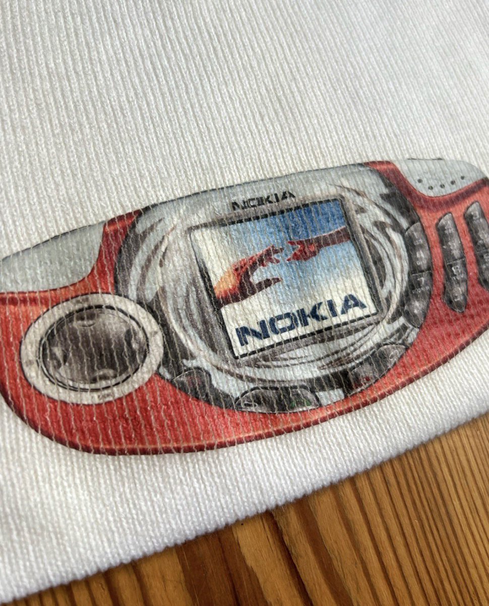 Nokia 3300 Beamie by Jun Penélope (IG: junpenelope)