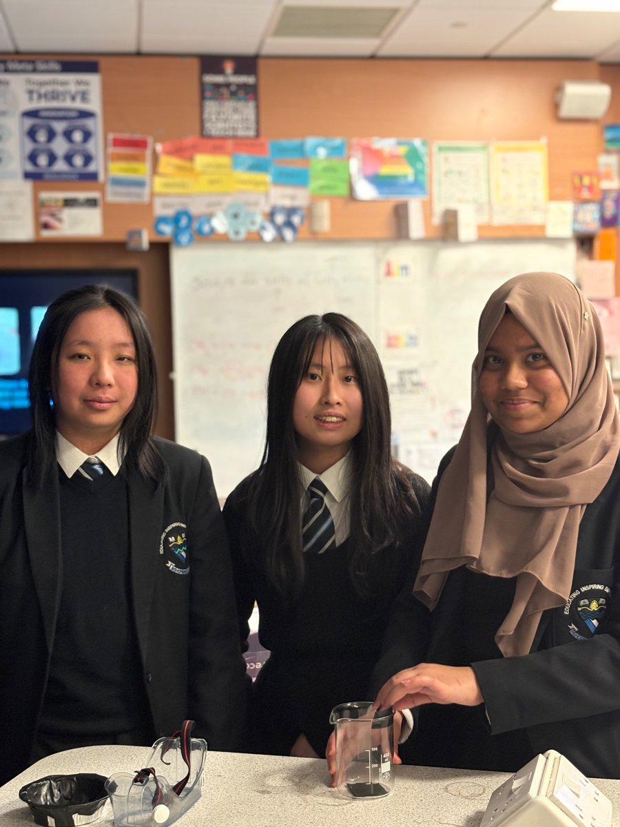 Mrs Wallace 🪐 tweet media