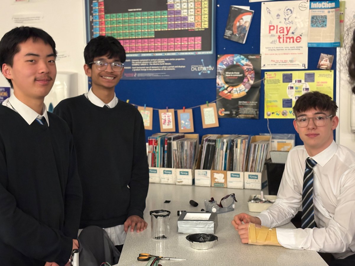 Mrs Wallace 🪐 tweet media