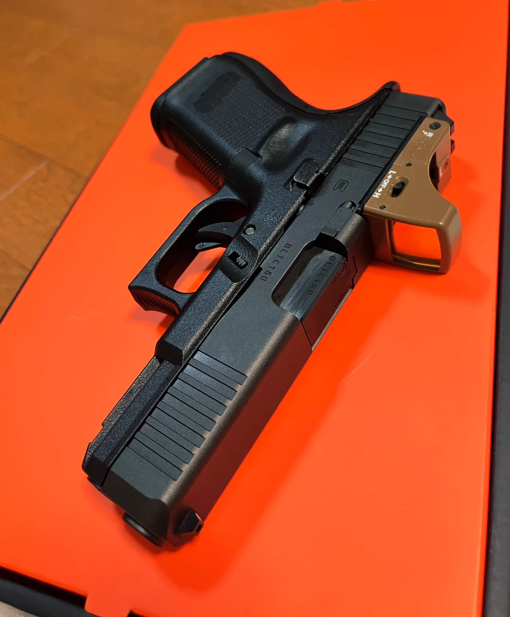 GLOCK G19 Gen5 + 収納バッグ DEA タカ サバゲーフィールド色々作成 on X: 