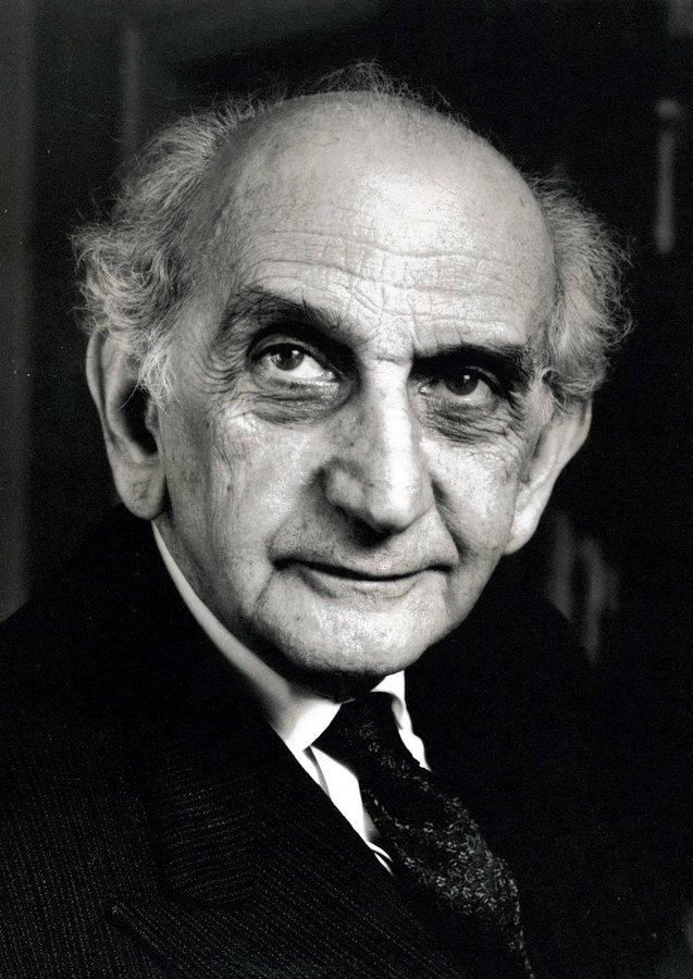 Il y a 133 ans, le 2 février 1893, naquit Cornelius Lanczos, mathématicien et physicien hongrois. Il sera connu pour ses méthodes de calcul numériques comme l'algorithme de Lanczos, l'approximation sigman, etc ...  #LaPetiteInfoDuJour