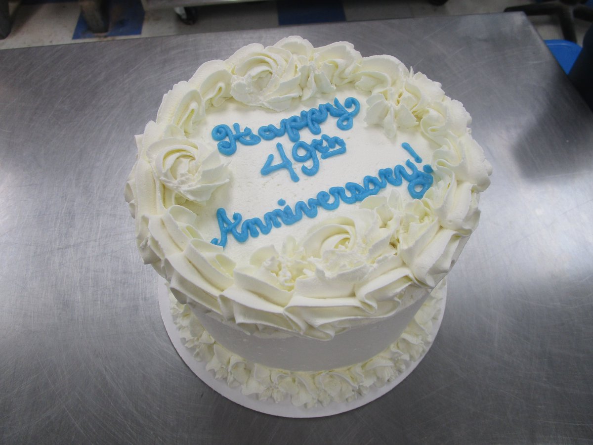 Friday flavors: Lemon, Strawberry Shortcake, Chocolate-Strawberry, Chocolate Mocha, Mudslide, Peppermint, Key Lime, Peach Cobbler, S'more, Peanut Butter Chocolate, Chocolate, Peak, Red Velvet, &amp;Vanilla #cupcakes! Also frosted sugar cookies, cakepops, fudges, barks, &amp; truffles!