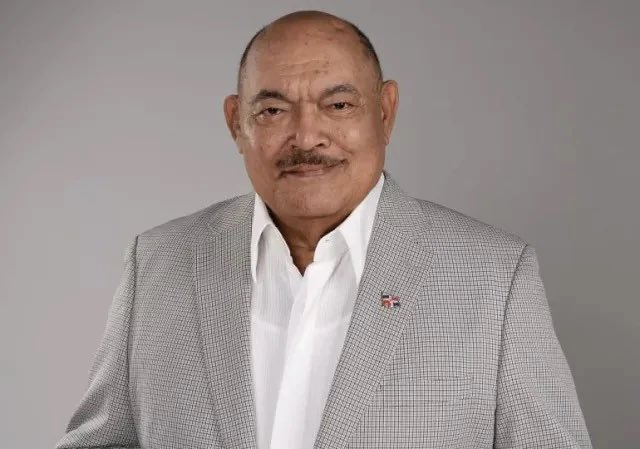 Lamentamos mucho el fallecimiento del amigo Ramón Alburquerque, una de las mentes privilegiadas de nuestro país. Paz a su alma.