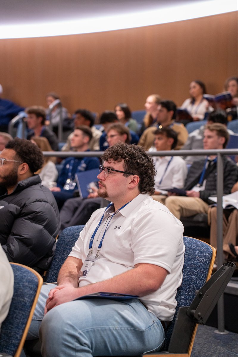 NevadaFootball's tweet photo. It’s bigger than football 💼

Shoutout to our guys for connecting with business professionals from all over Reno, and working to build relationships that will extend far beyond football! https://t.co/7FVAmqMUGy