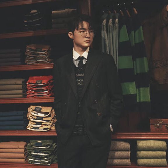 SheepEsportsBR's tweet image. T1 Faker 🇰🇷 está em 10º lugar no ranking de pessoas com melhores reputação para ações comerciais na Coreia.

A classificação se baseia em:

• Cobertura da mídia
• Volume de pesquisa
• Menções e interação nas redes sociais
• Discussões em comunidades online