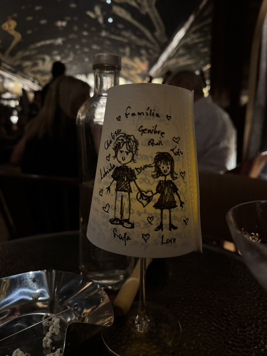 lorenaaorsi's tweet image. ola pessoar                   romance