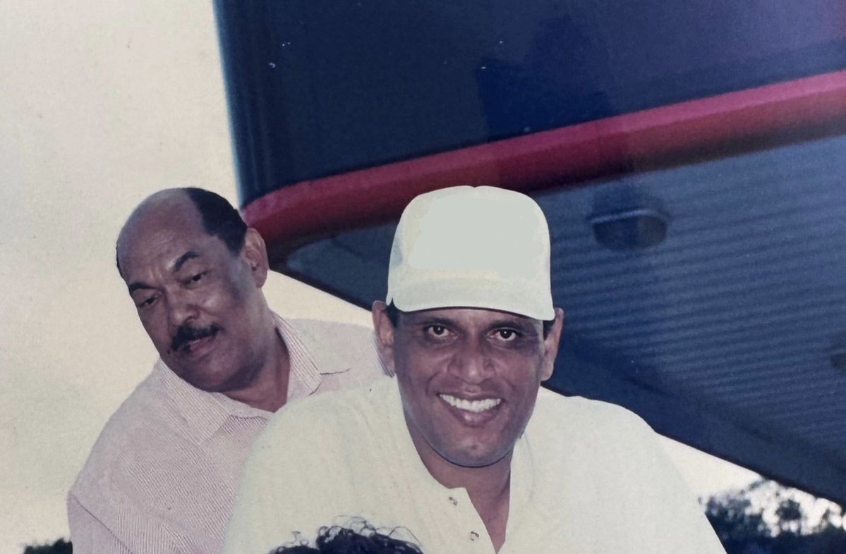 Lamento profundamente la partida de mi compadre y amigo Ramón Alburquerque, pilar de nuestro partido y defensor incansable de la democracia. El legado político y su ejemplo de integridad vivirán en la historia nacional por siempre. Paz a su alma. 🕊️