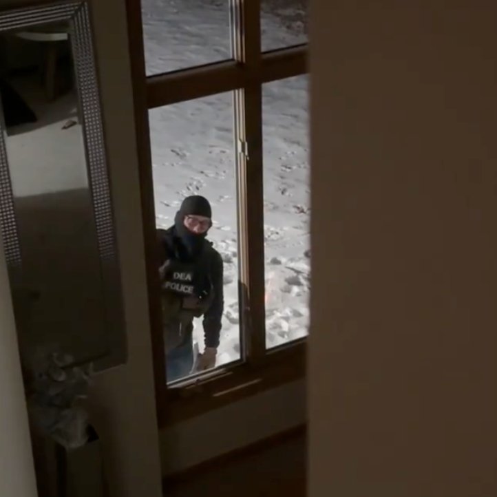 JoshEakle's tweet image. In Trump’s America, if you record a protest, post a meme, or publish an article the regime doesn’t like, you can be woken up in the middle of the night—your kids asleep in their beds—and find this at your front door.

If you’re not treating this like a five-alarm fire right now,…