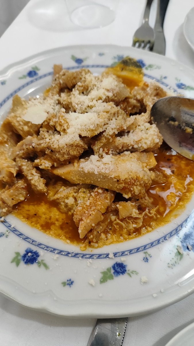 gfmurta's tweet photo. Stasera lo #Chef consiglia la #Trippa alla romana 🍷😋 https://t.co/L6DKHtWPhk