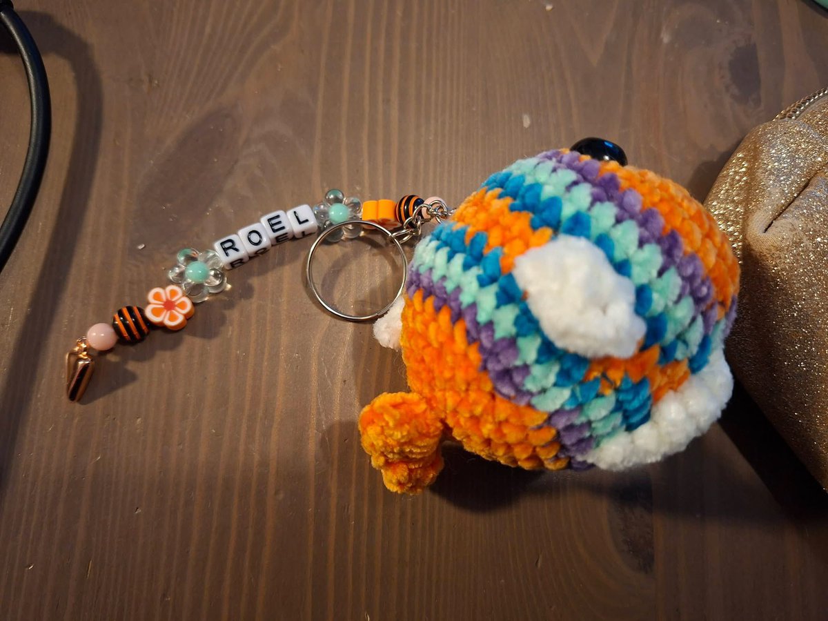 spectrumstitch's tweet photo. En zijn naam hangt eraan... 🤩
#crochet #crochetingismytherapy #yarn #yarnaddict #haken #hakeniship #hakenismijntherapie https://t.co/gHfRrKtruR