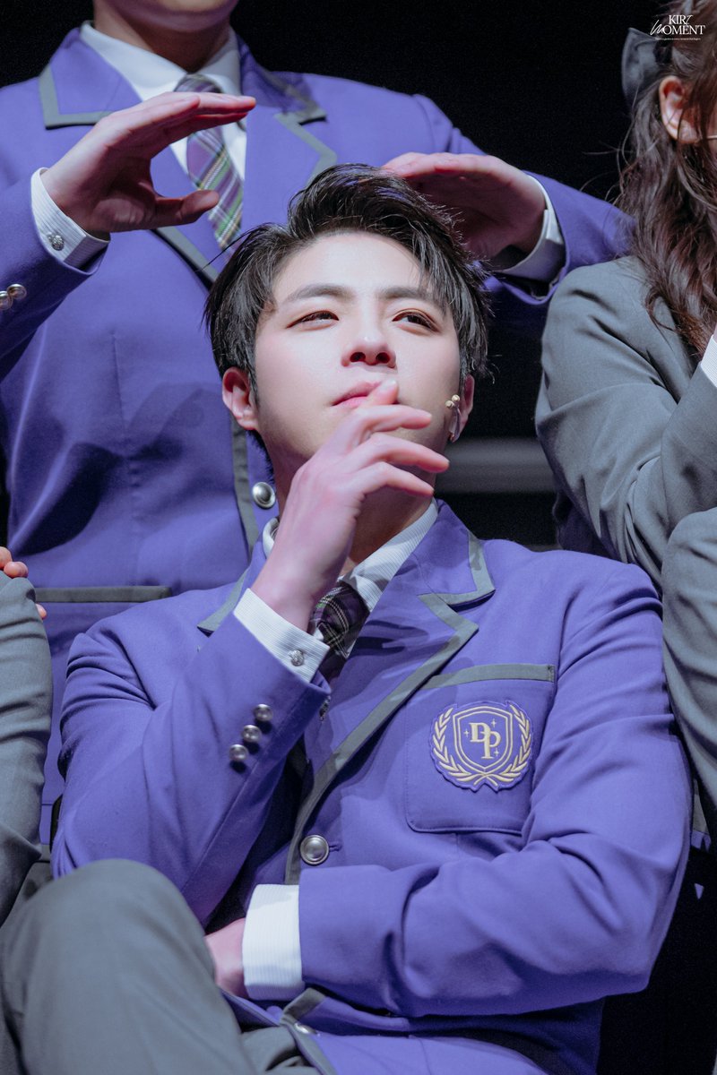 1209Pekaboo's tweet image. 260128 뮤지컬 #타오르는어둠속에서
까를로스 役 #박정원

여기서 넌 완벽해
여기서 넌 숨을 쉬어