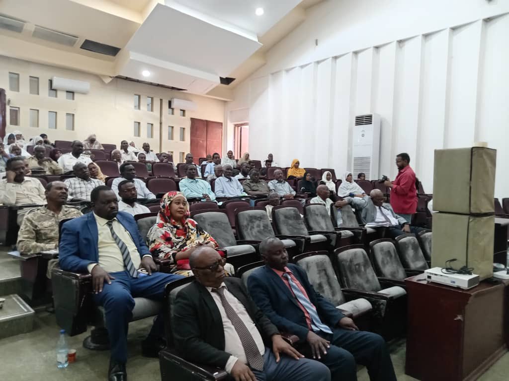 AcoGaps's tweet photo. A high level two day training on the Effective Administrative Leadership is concluded in Khartoum where AcoGaps is diligently supporting post war recovery and reconstruction ,and encouraging voluntary return of IDPs &amp;Refugees to their homes,many thanks to Khartoum state leaders https://t.co/04Cuf8qUnu