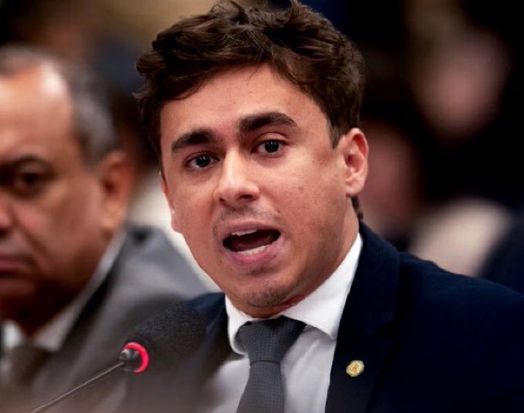 NewsLiberdade's tweet photo. 🚨URGENTE - Deputado Nikolas Ferreira diz que a mulher que o ameaçou de morte, foi indiciada e intimada em inquérito

“Foi intimada ontem e, após assinar a intimação, apagou sua conta no Instagram. Há inquérito em andamento contra ela. E será ouvida em breve. Foi indiciada pelos crimes de calúnia, difamação e injúria”