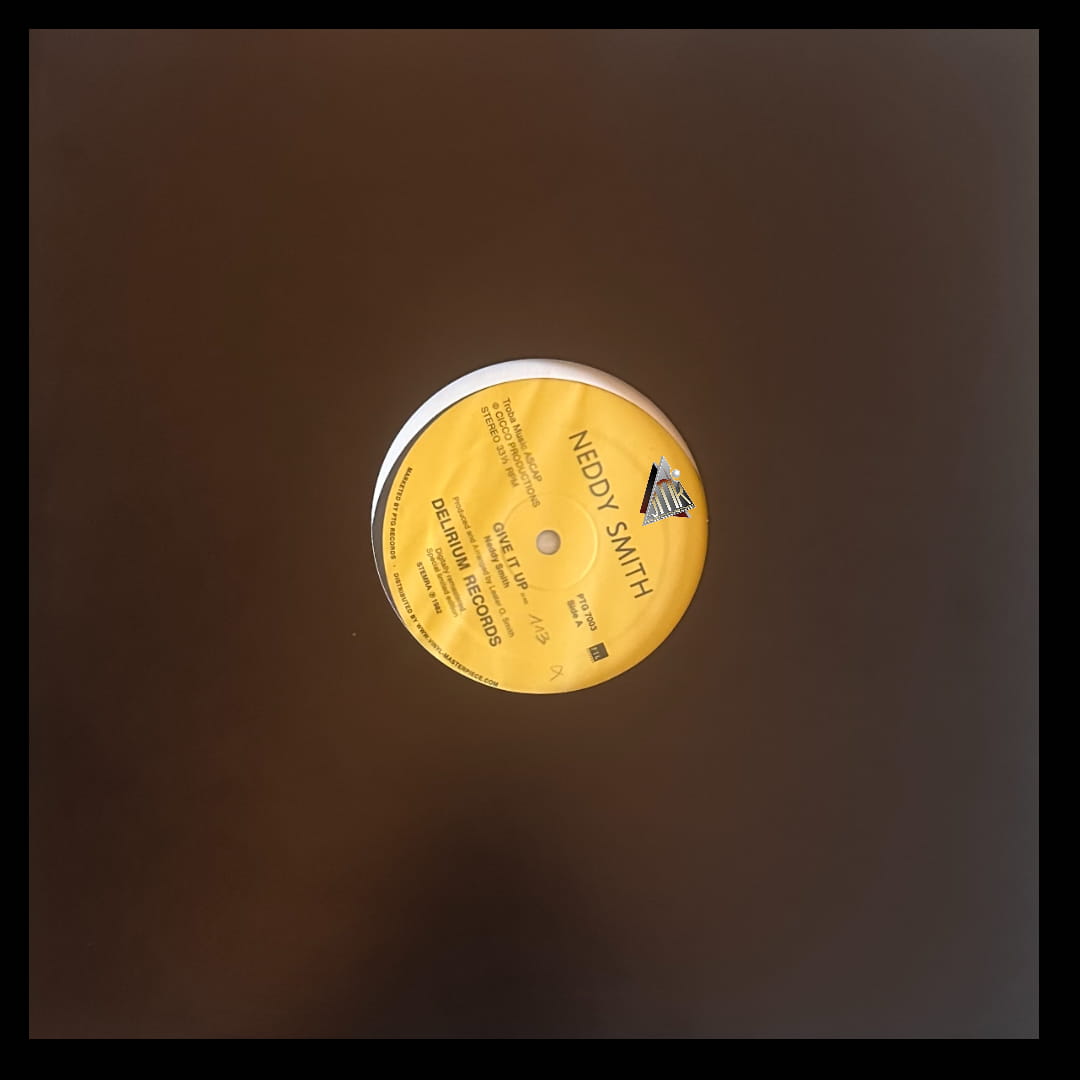 jmkrecords's tweet photo. Neddy Smith – Give it up 1982/2004 /// Disponible sur notre site 😍 https://t.co/mKszYyFQ7l