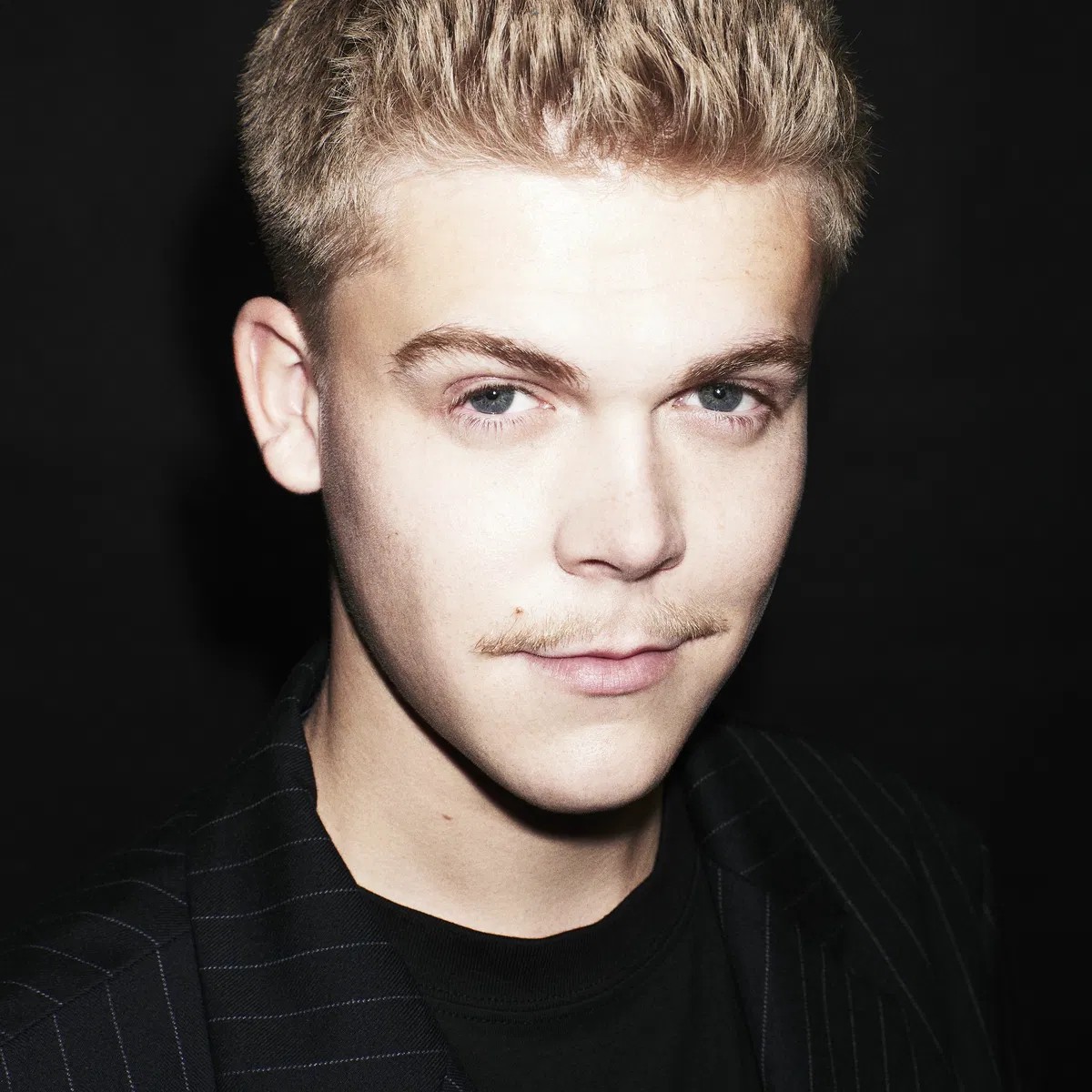 Hypersensible de Charles Doré a atteint 900,000 streams sur Spotify 🏆