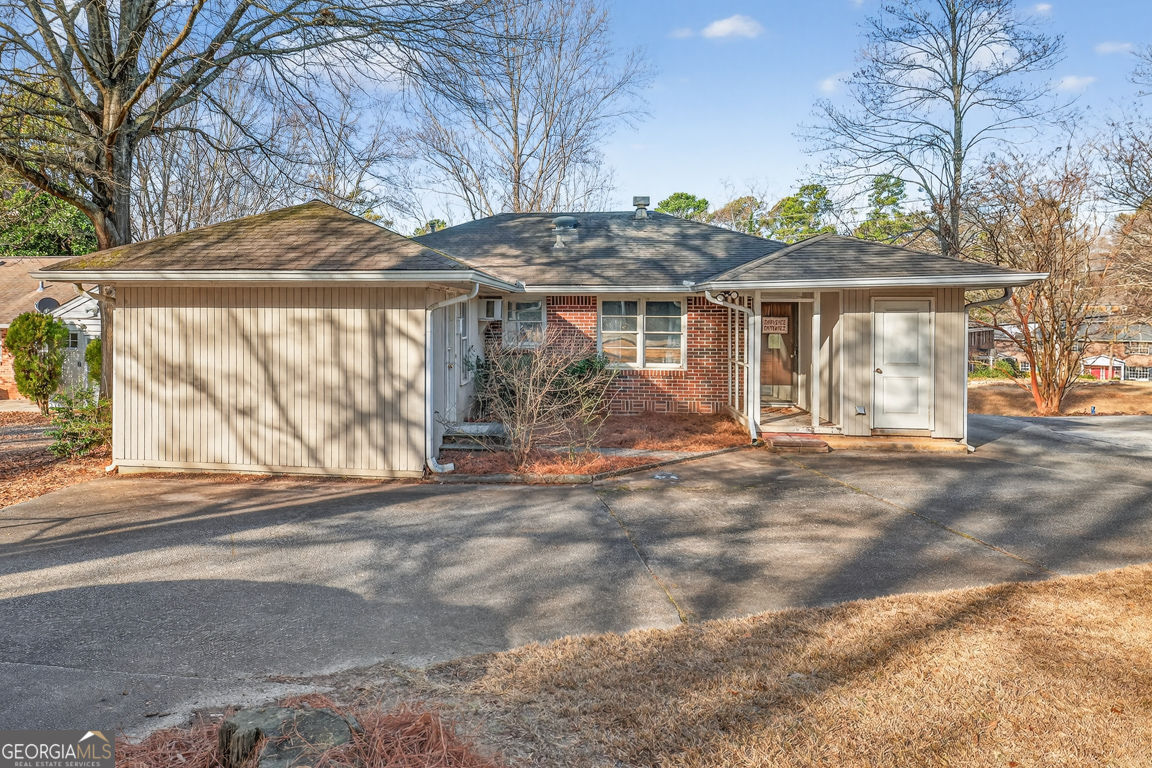 Row424's tweet photo. 1393 Church Street, Decatur, GA, 30030
0 bed | 1646 Sq. Ft.
Active | 750000
https://t.co/fA7RiNTjfq
Opportunities like this don't come around often-an office property that blends visibility, walkability, and long-term value in the heart of one of Decatur's most dynamic... https://t.co/AcT53WfM0q