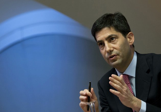 Le président Donald J. Trump a désigné l’ancien gouverneur Kevin Warsh pour diriger la Réserve fédérale américaine, en remplacement de Jerome Powell. M. Warsh est connu pour ses positions critiques envers la politique de l’institution. publicus.press/monde/donald-t… #PPGlobalites