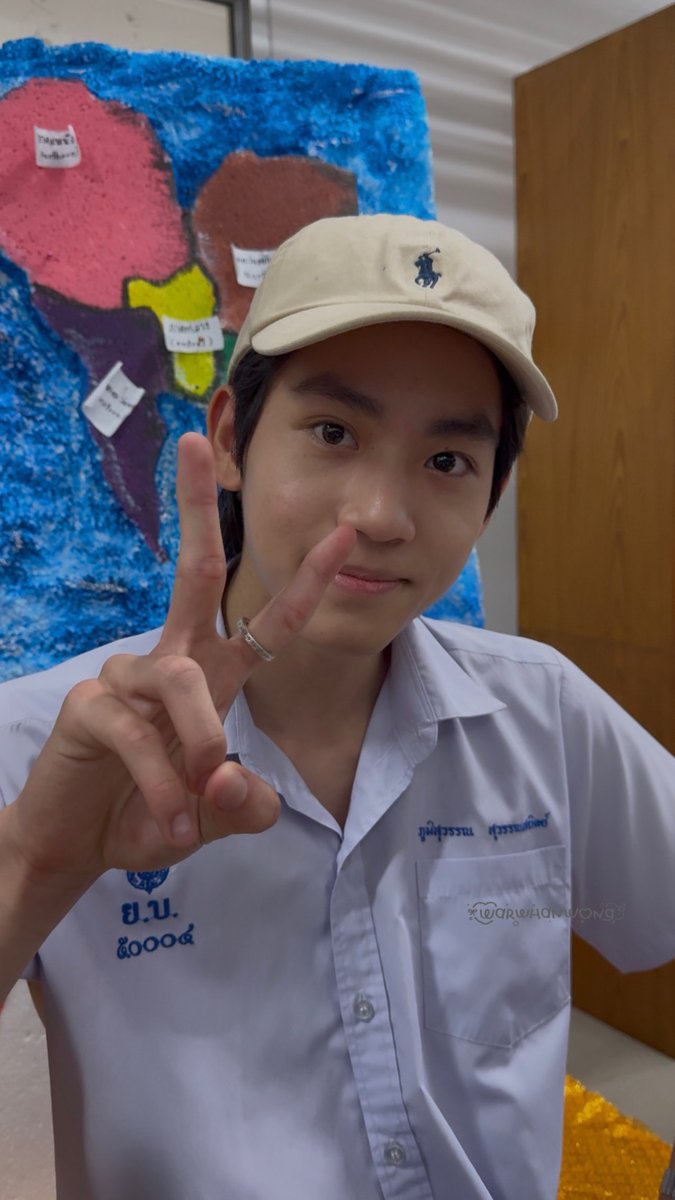 warwhanwong's tweet image. คนนี้หงส์ไทยคู่ใจจริงๆ #Almondbabybigboy