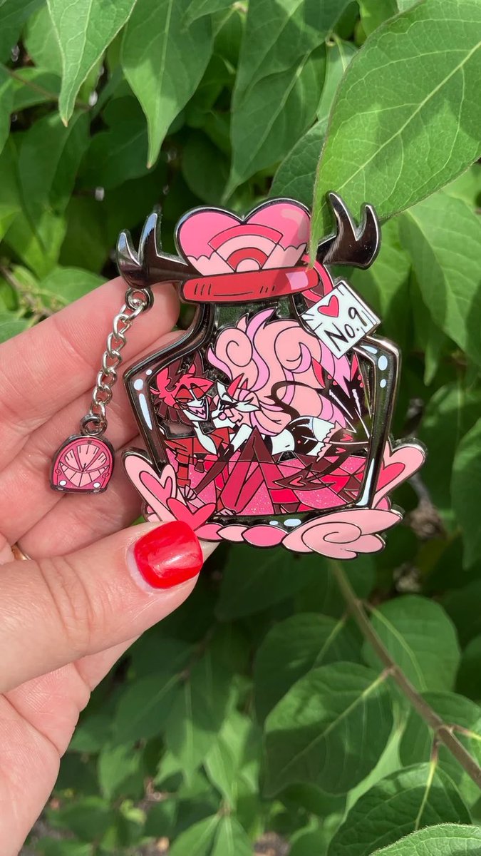 Also back by popular demand, I’m doing a small rerun of these Hazbin Charlie and Alastor Valentine Day pins! You can get them for less this weekend only!