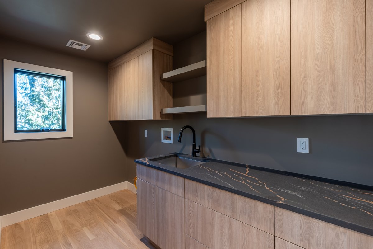 Another beautiful home brought to life by Halcyon Homes. 

This stunning kitchen and laundry room feature Fabuwood Cabinetry. At Builders’ General, we make building a luxury kitchen affordable without compromising comfort, quality, or efficiency.

#BuildersGeneral #Fabuwood