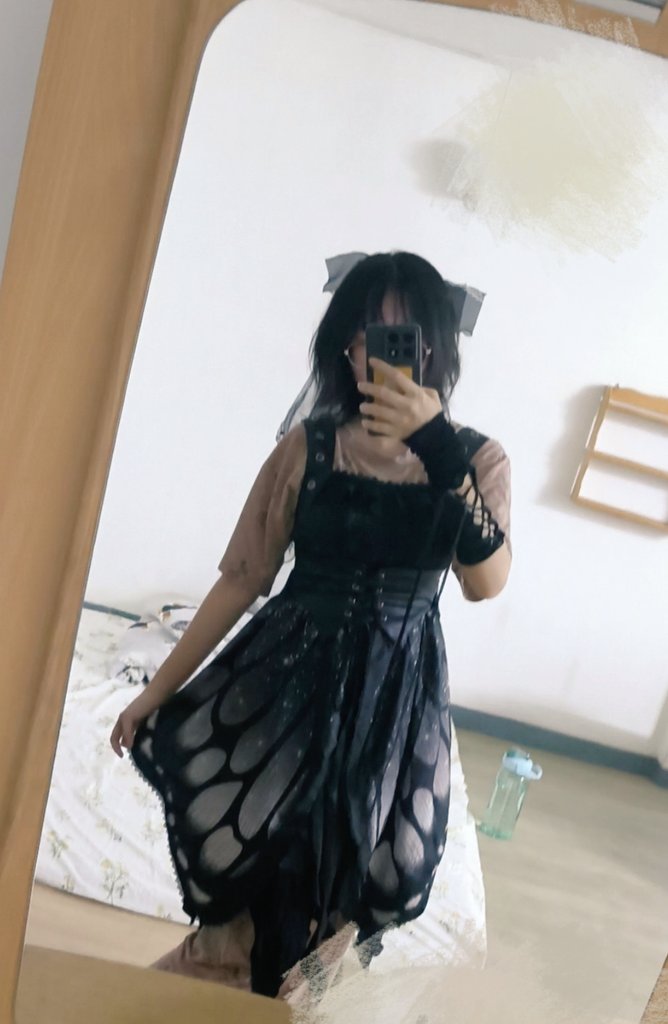 เดี๋ยวมาลบ ผมขอหาสุ่มเพิ่มก่อนชอบชุดมาก😭