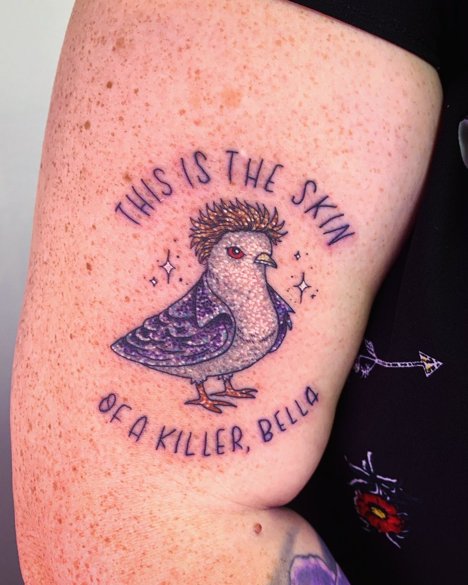 MarshallEStokes's tweet photo. My client asked for glittery Twilight pigeon tattoos. This is what I gave her. ✨

#twilight #glitter #tattoo https://t.co/OpiZO54Zea