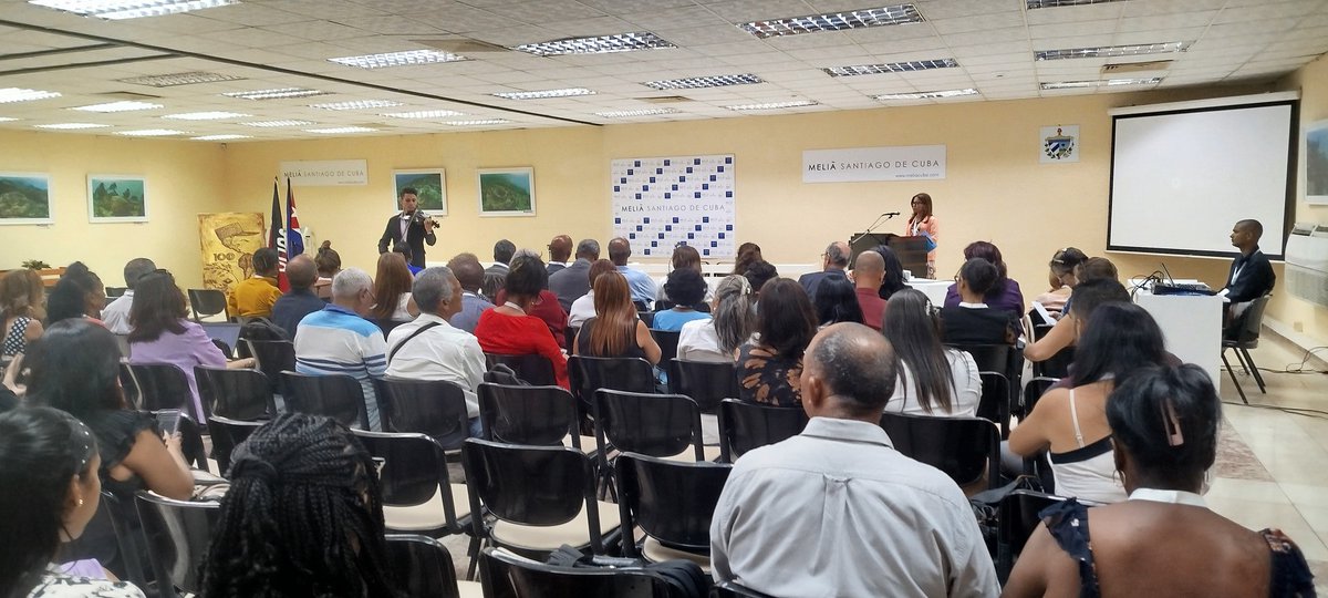 cebrecojeniffer's tweet photo. #EnDesarrollo "Evento II Taller Nacional de Innovación por Salud" con la Conferencia del Dr.C. Agustín Lage Dávila. https://t.co/76UjHesFCT