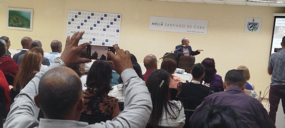 cebrecojeniffer's tweet photo. #EnDesarrollo "Evento II Taller Nacional de Innovación por Salud" con la Conferencia del Dr.C. Agustín Lage Dávila. https://t.co/76UjHesFCT