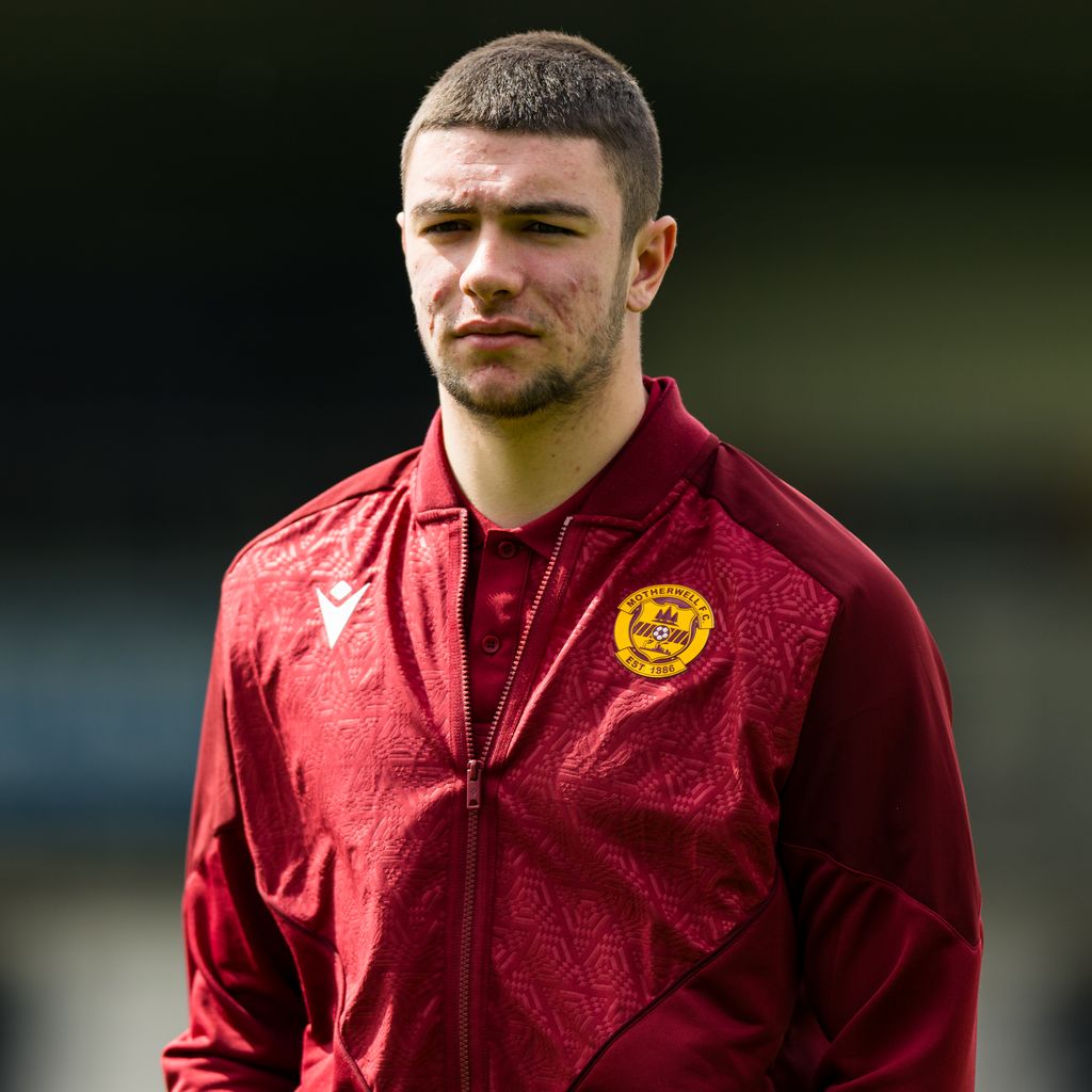 CowdenbeathFC's tweet photo. 𝐉𝐀𝐂𝐊 𝐉𝐎𝐈𝐍𝐒 𝐓𝐇𝐄 𝐁𝐋𝐔𝐄 𝐁𝐑𝐀𝐙𝐈𝐋

We are delighted to welcome goalkeeper Jack McConnell to Central Park.

Jack becomes the third player to join us on loan from Motherwell under the co-operation agreement, teaming up with Scott Williamson and Nathan Lawson.

The 17 year old will provide competition to Dion Gear and goes into the squad for tomorrow's Lowland League Cup tie away to Linlithgow Rose.

Director of Football Operations Colin Nelson commented "Happy to confirm another co-operation loan signing in Jack who trained with us Thursday night and done very well. My thanks goes to Motherwell and David Clarkson in facilitating this loan so quickly further enhancing our positive relationship."