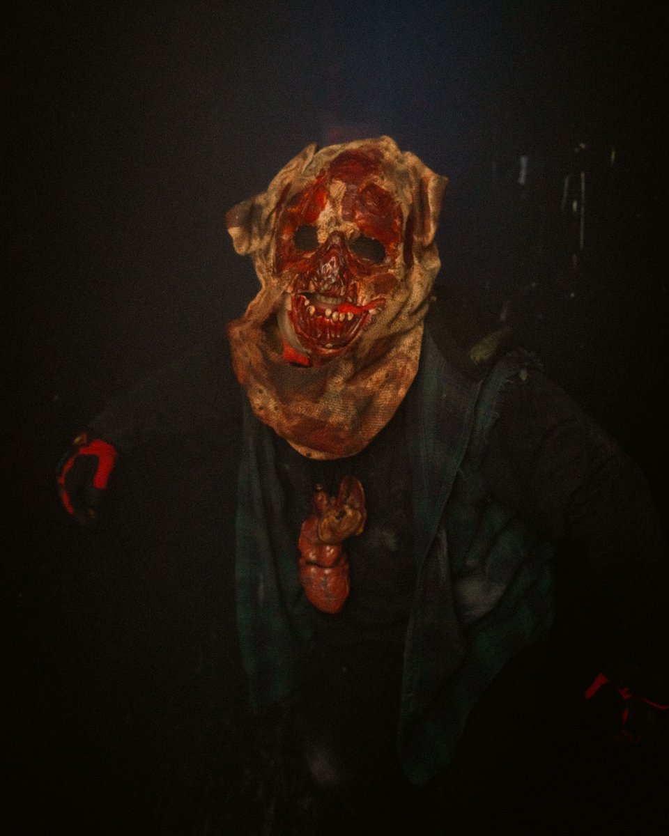 Blood Manor tweet media