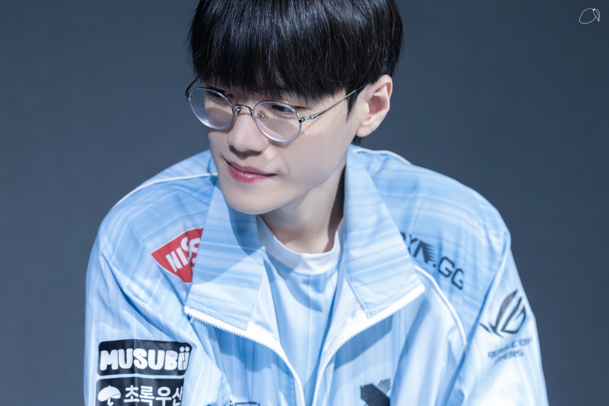 oek_mango's tweet photo. 260128
LCK CUP
vs BRO
#ANDIL #안딜 #DRX https://t.co/0TgGN3hWzy