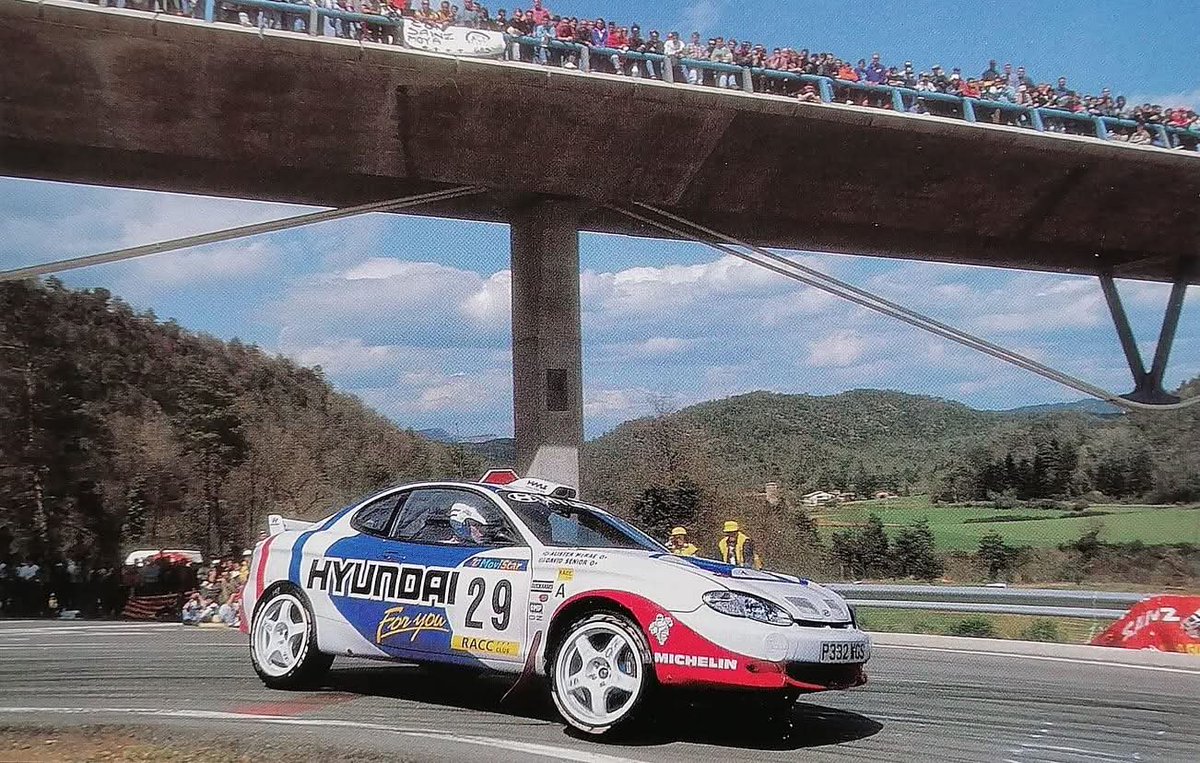 MaximumAttackDT's tweet photo. Let's do a little #F2Friday with the Hyundai Coupe Kit Car. Always thought these looked great, even though sadly they didn't have the power to truly match their rivals
#Hyundai #f2 #kitcar #tiburon https://t.co/CgbUEVHpW6