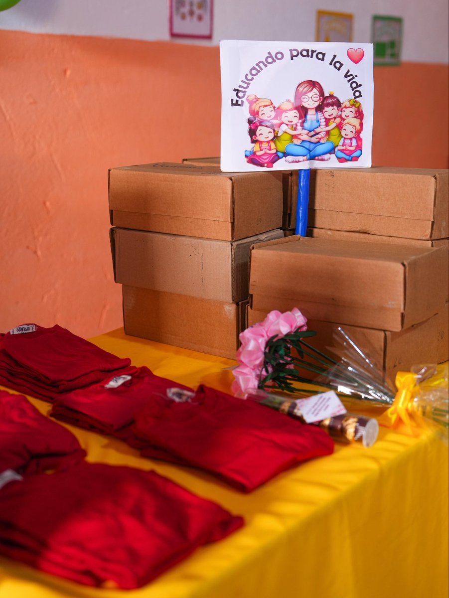 Alcaldía de Barcelona tweet media