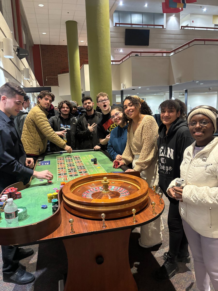 Dean College tweet media