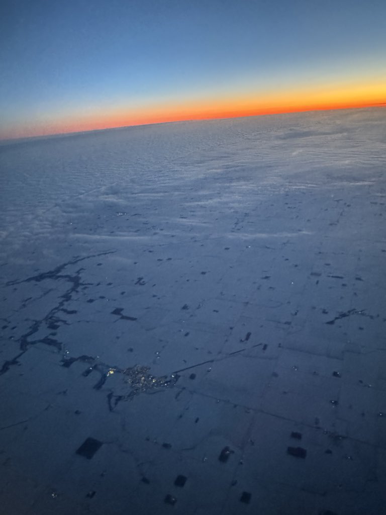 They be like winter storm and I jump on a plane ✌🏾