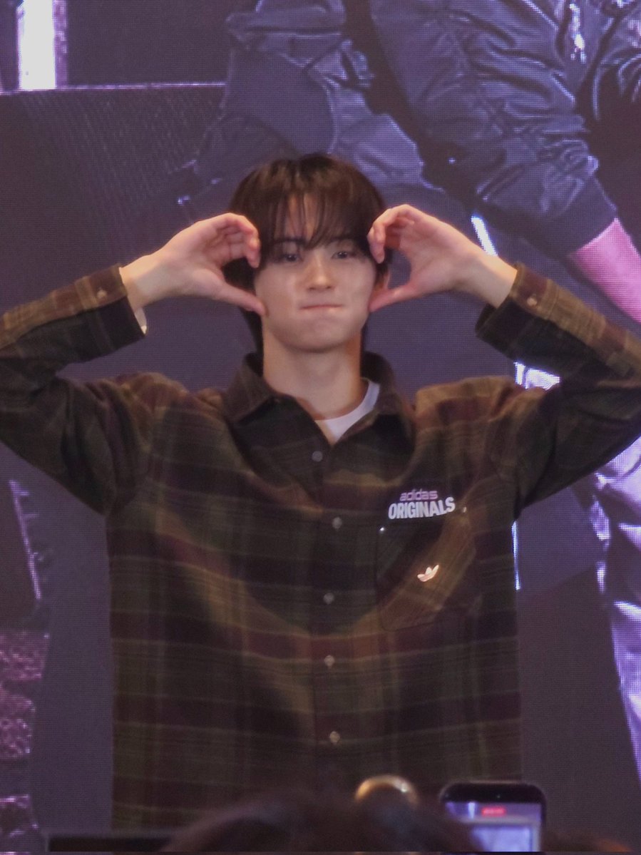 저두사랑합니다 ...