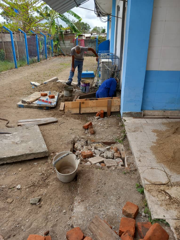 Como parte del mantenimiento preventivo se trabaja en la eliminación de vulnerabilidades en la red de telecomunicaciones en 
soterrado del CTLC Las Parras en <a href="/ETECSA_Cuba/">ETECSA</a> #LasTunas #EtecsaConCuba #EtecsaTeAcompaña