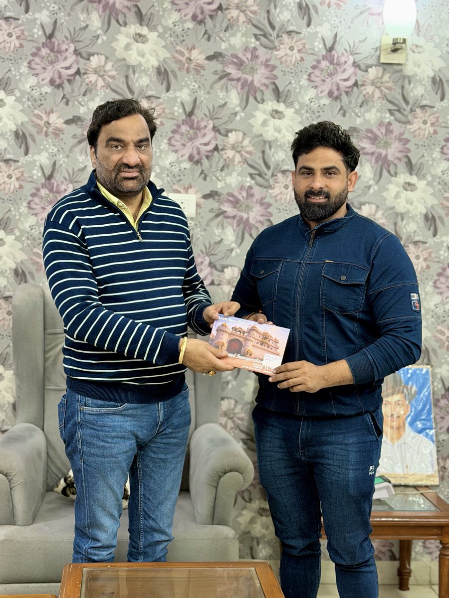 बड़े भाई साहब हनुमान जी बेनीवाल से आज दिल्ली निवास स्थान पर मुलाकात हुई , 11 फरवरी को अपने फार्म के सुभ मुहर्त पर नेता जी  शिरकत करेंगे !!!

नोट- सम्पूर्ण RLP परिवार का चूल्हा न्योत हैं आप सभी का इंतजार रहेगा !!! <a href="/hanumanbeniwal/">HANUMAN BENIWAL</a> <a href="/RLPINDIAorg/">Rashtriya Loktantrik Party</a>